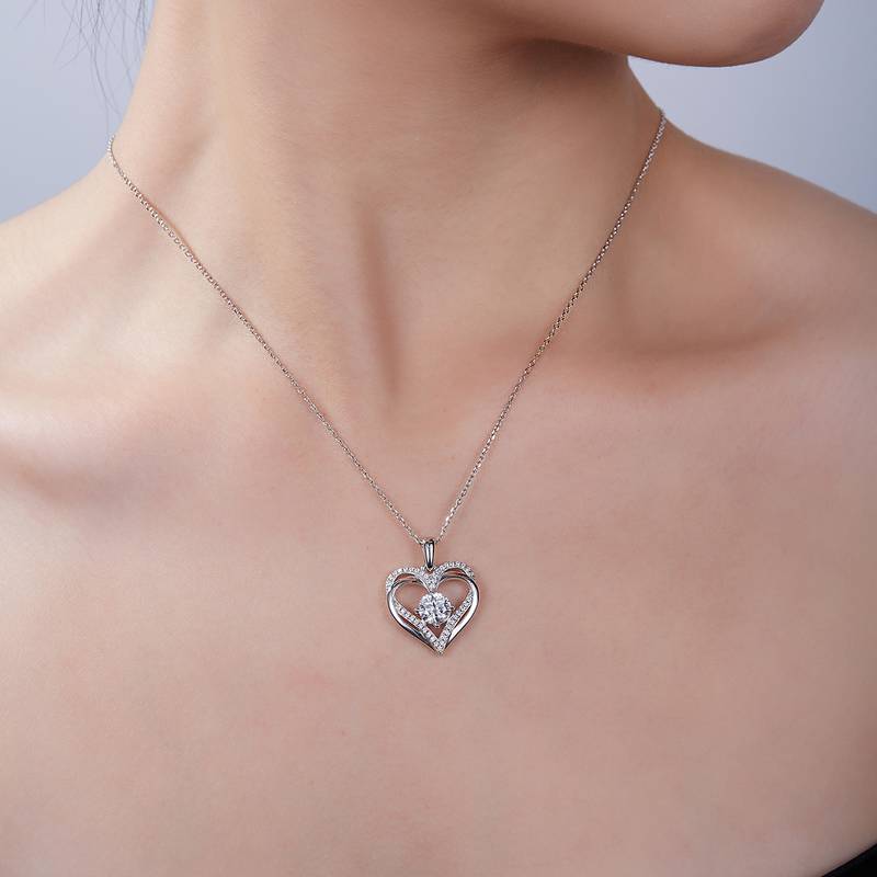 圆形爱心PendantS925银Moissanite厘石D级1.2ct
